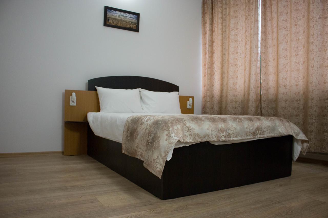 Rent Room N&S Ясси Екстер'єр фото
